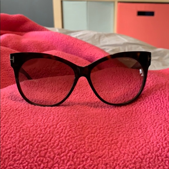 Tom Ford Accessories - Saskia Tom ford sunglasses